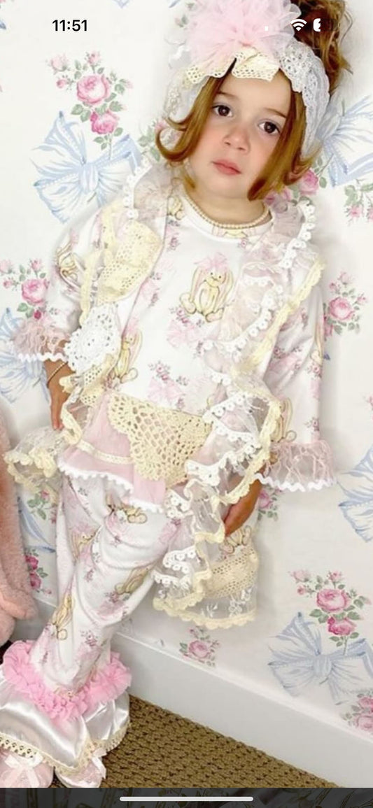 Reserved- 2/3 pant set