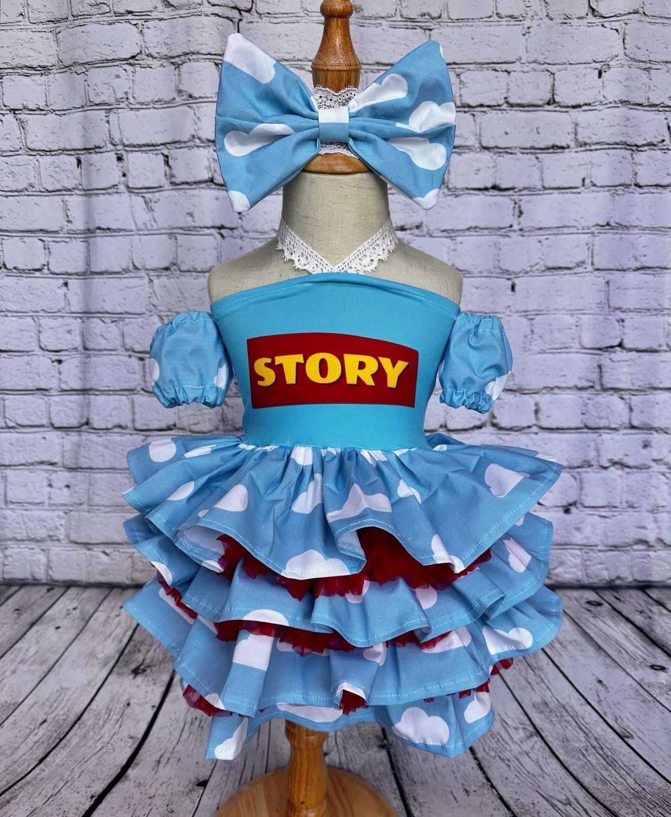 Reserved- 4 Christmas sets Melania