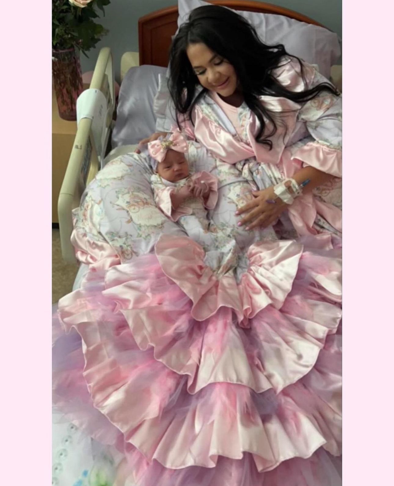 Reserved- 2 gown sets, swaddle set and milestone blanket