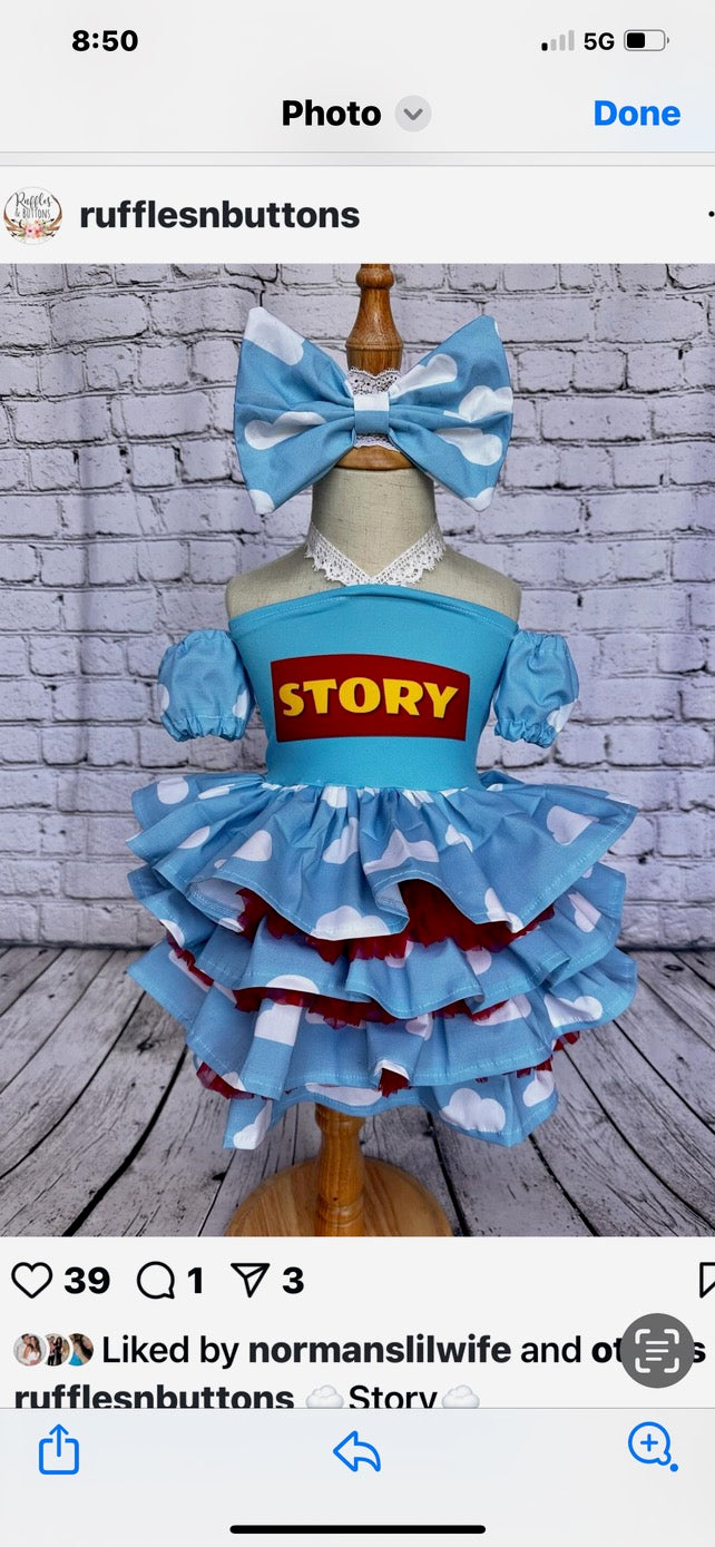 Reserved- bday set, Christmas set. Everly snow